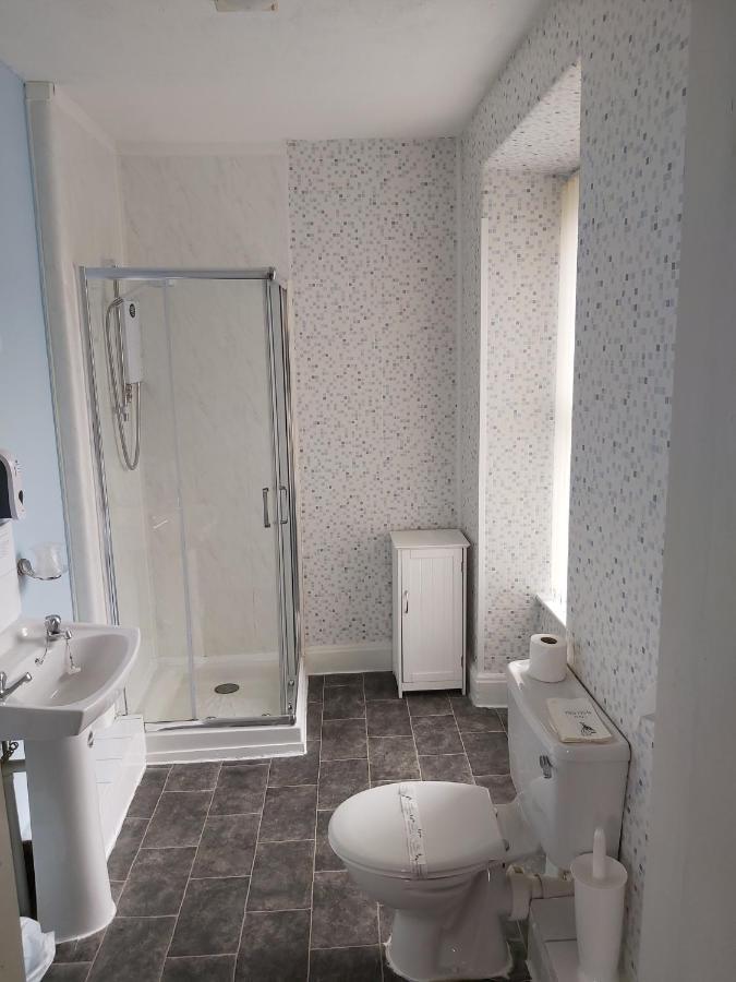 באלנאו פסטיניוג Isallt Guesthouse מראה חיצוני תמונה